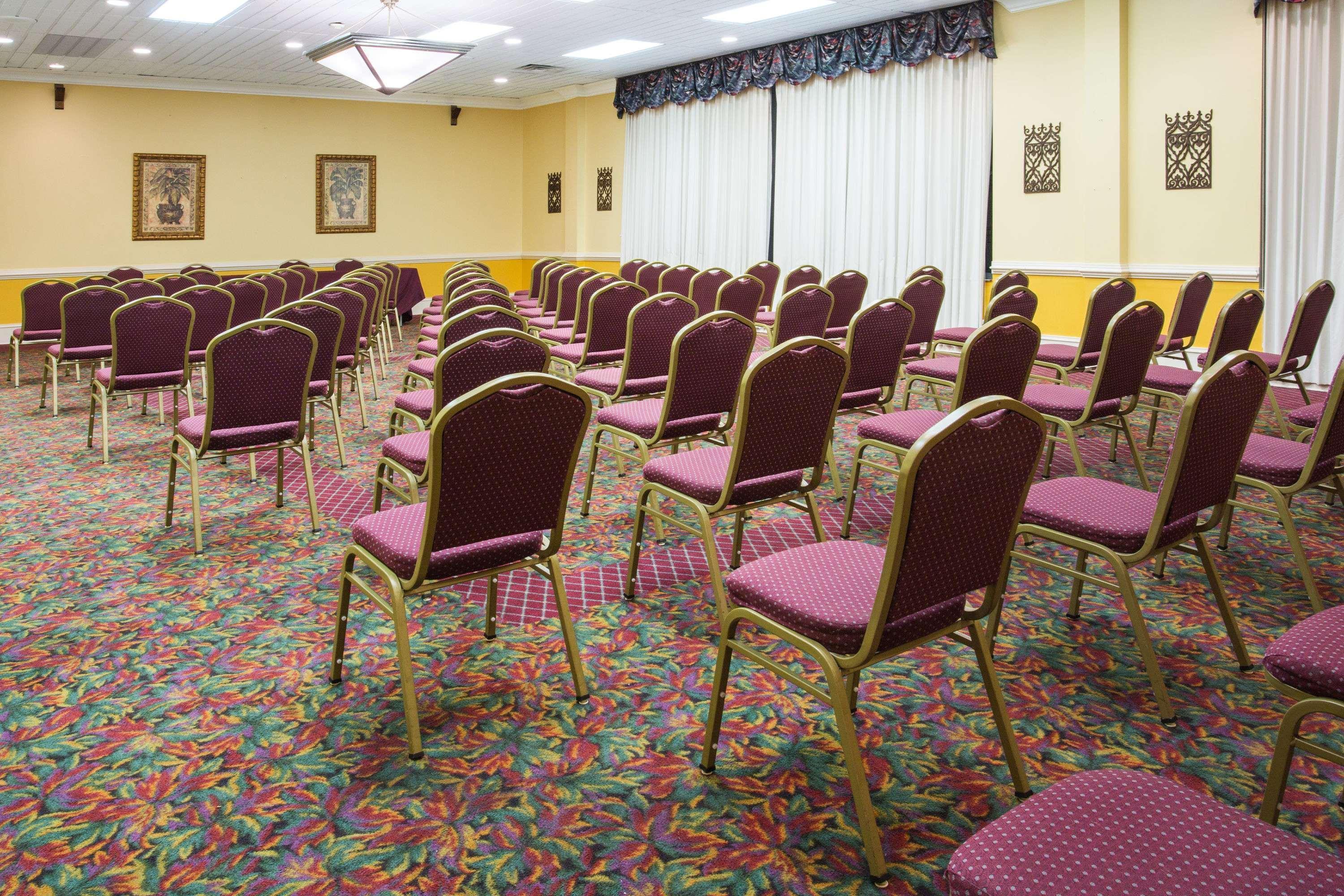 Ramada By Wyndham Wytheville Extérieur photo