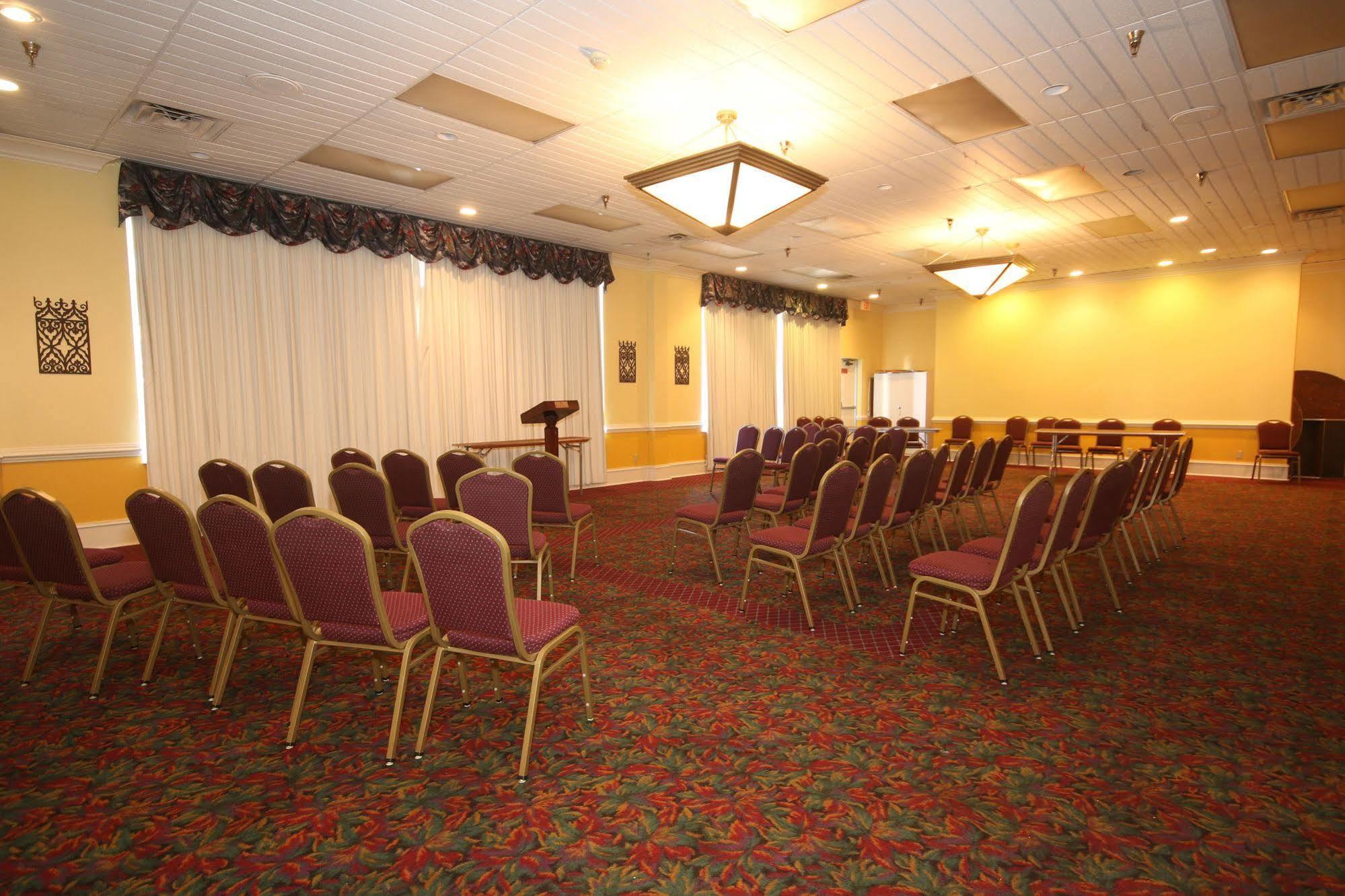 Ramada By Wyndham Wytheville Extérieur photo