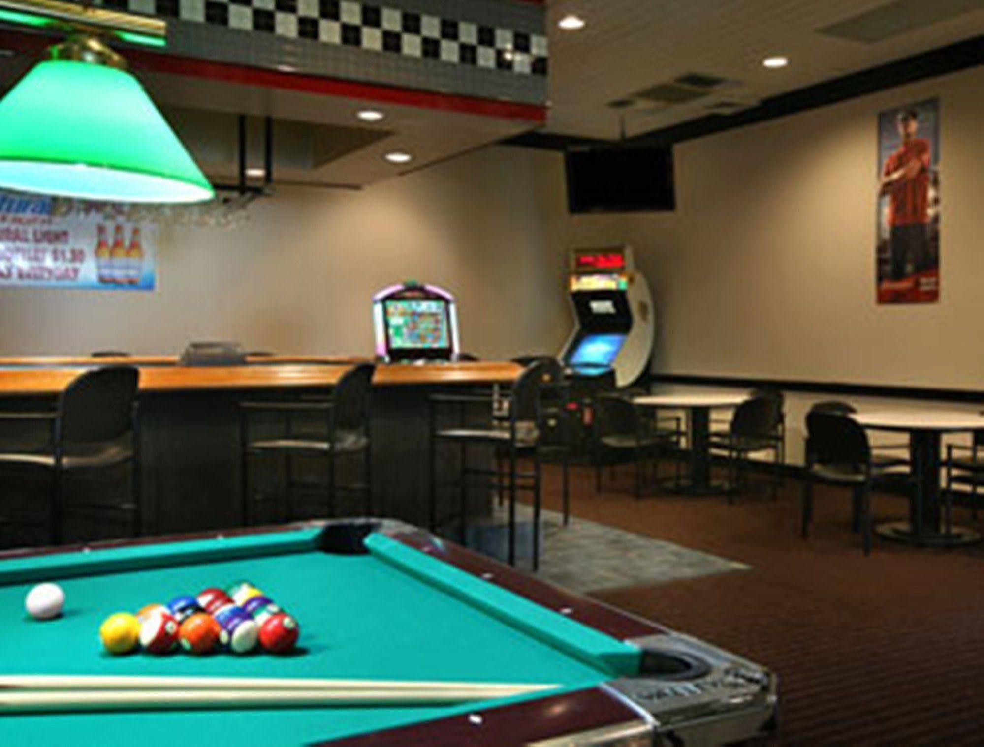 Ramada By Wyndham Wytheville Extérieur photo