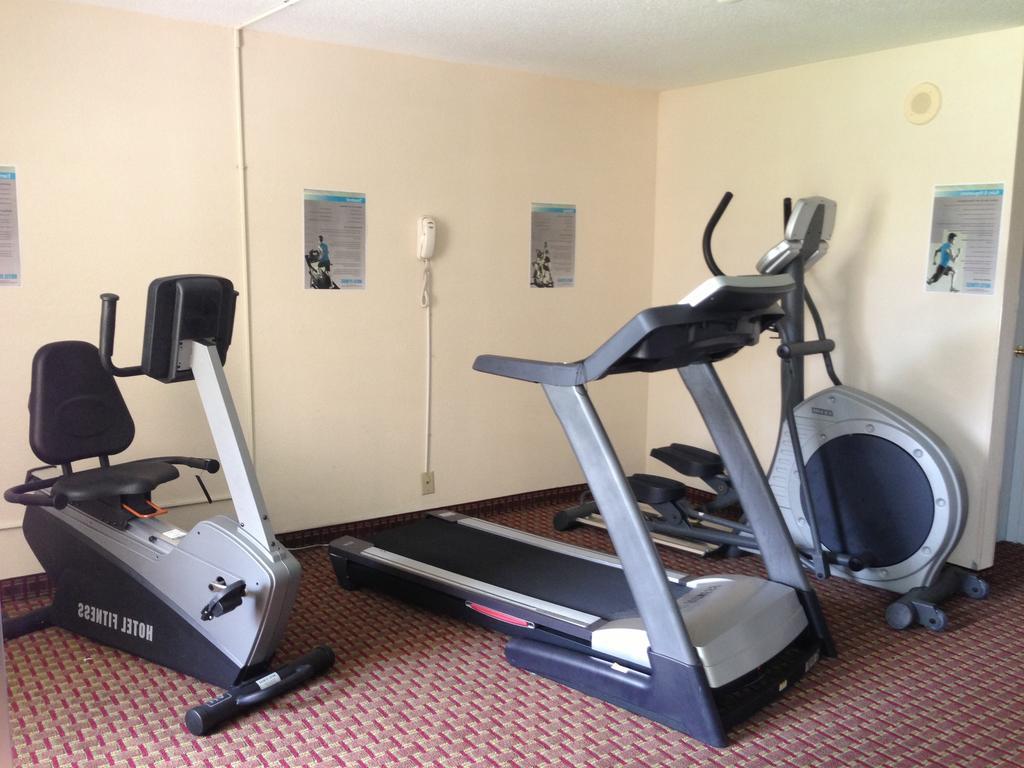 Ramada By Wyndham Wytheville Extérieur photo